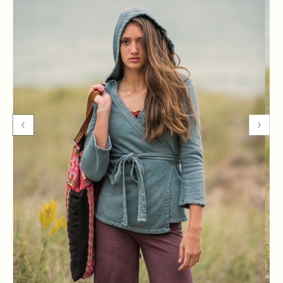Bohemian Folk Clothing Hooded Fleece Wrap Top - Picture 3 of 3